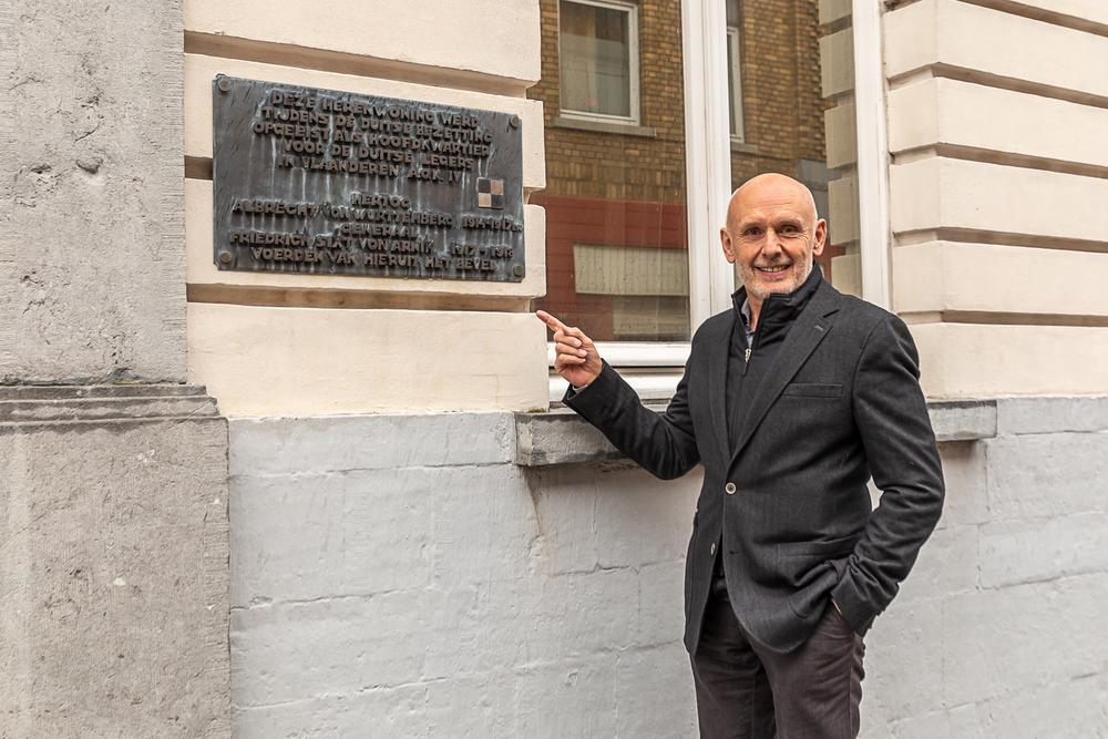 Jan Vandermeulen aan de Hogestraat 26, een van de woningen van waaruit de Duitse bezetter opereerde.