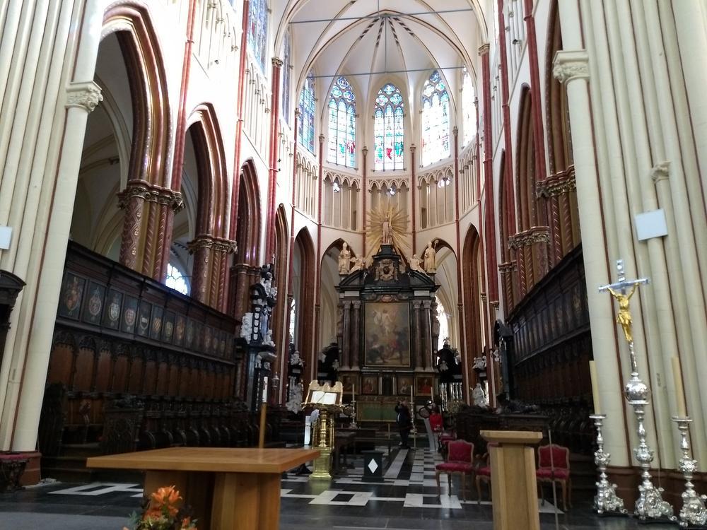 Sint-Salvatorskathedraal in Brugge na 30 jaar volledig gerestaureerd