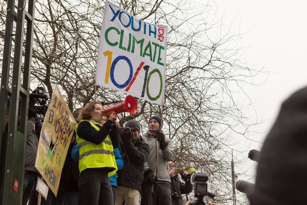De Brugse jongeren volgen het voorbeeld van de klimaatbetogingen in Brussel.