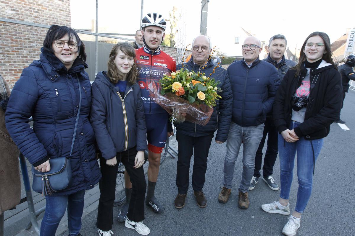 Juniores en nieuwelingen koersen in Staden