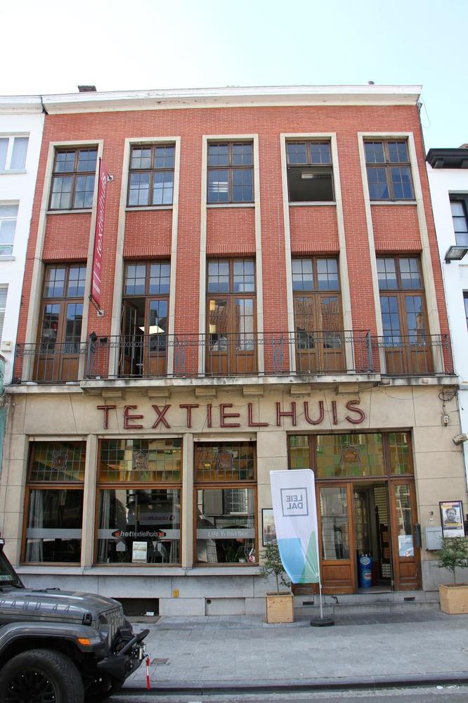 Afscheid van iconisch ABVV-lokaal in Kortrijk: Textielhuis en In De Beer verkocht