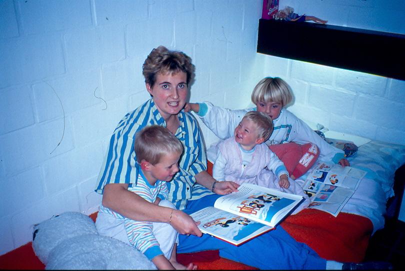 Gerda Denduyver met haar kinderen : Inge, Bart en Lien. (Foto Ilse)