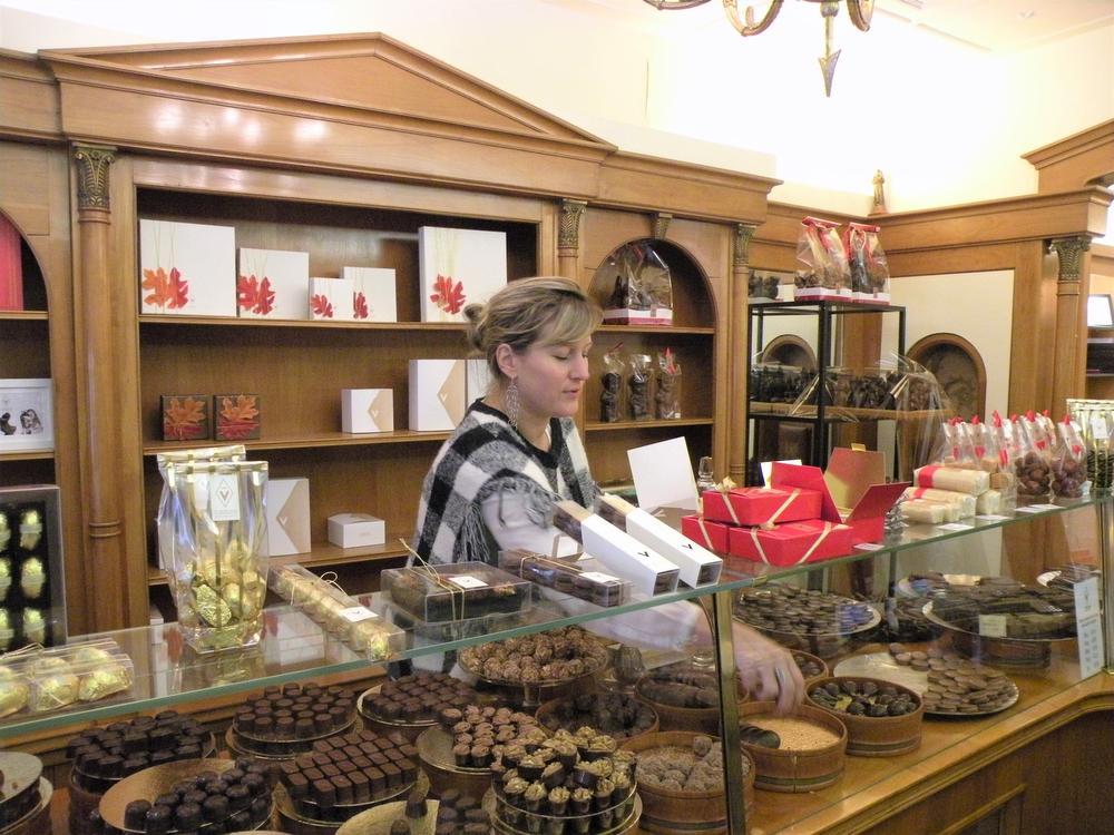 Valérie doopt zoet familiebedrijf om tot moderne 'V-Chocolatier by Sweertvaegher'