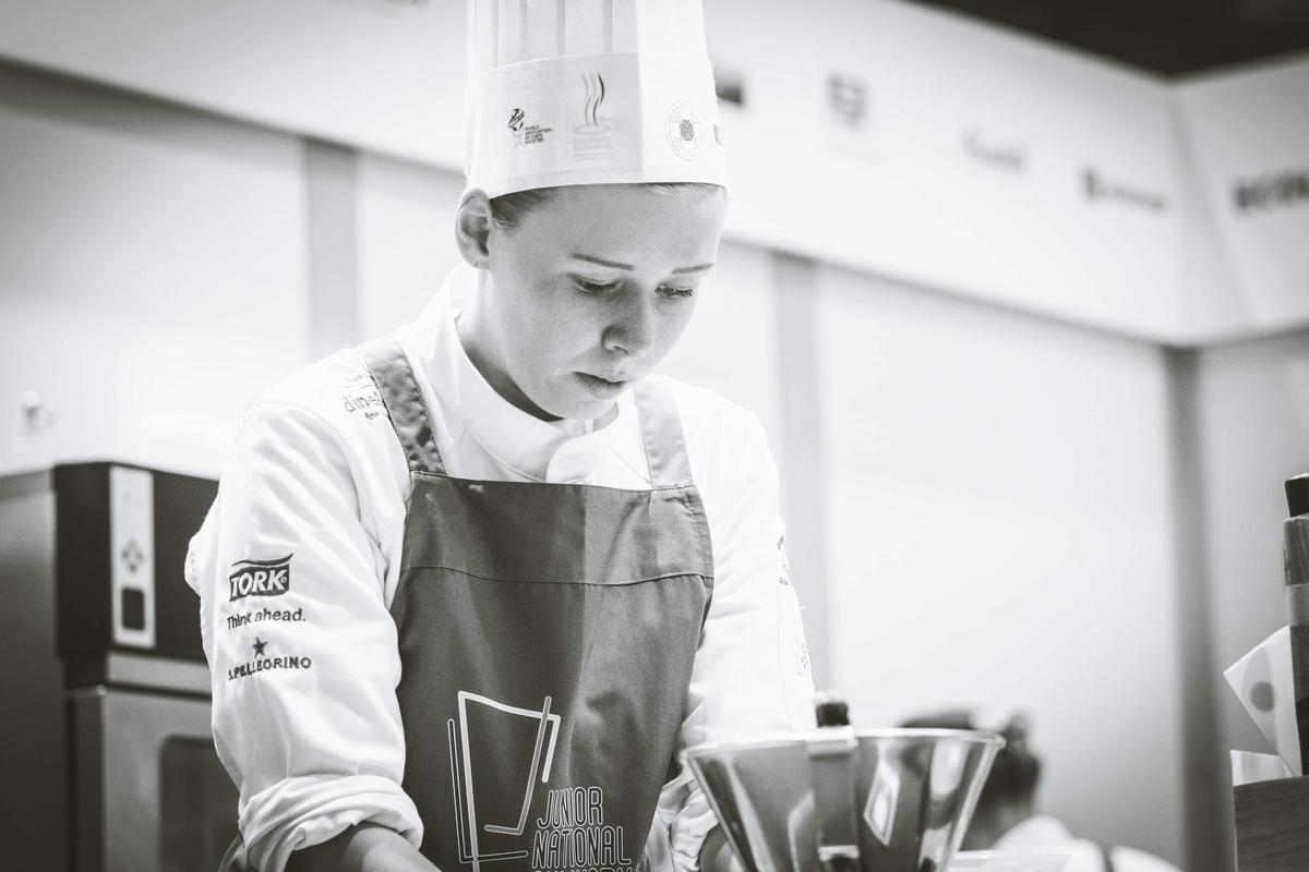 Jonge chef Elien Verhulst. (foto Manyheaded.Studio)