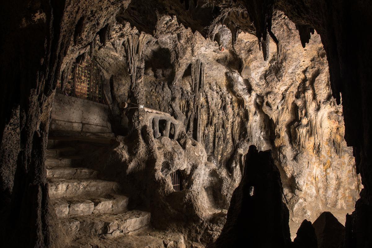 5. De grotten van Gent