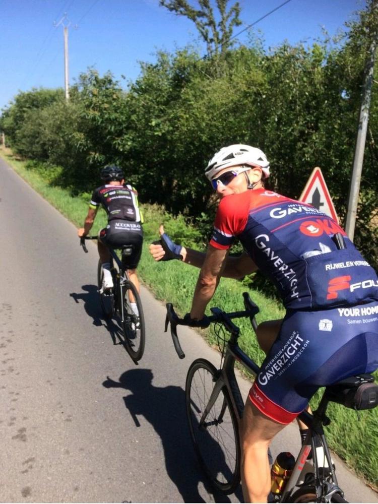 A ride for Alain (7): 3.500 calorieën verbrand op Bretoense wegen! 