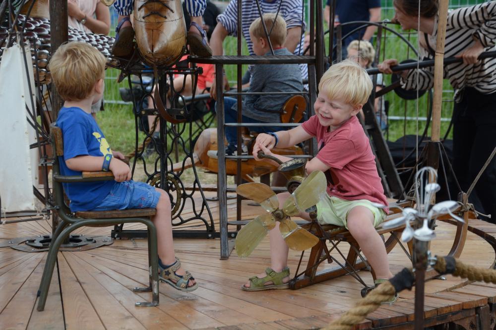 Stoeltjesmensen, slapende kinderen, Monsterbobs en veel goede muziek