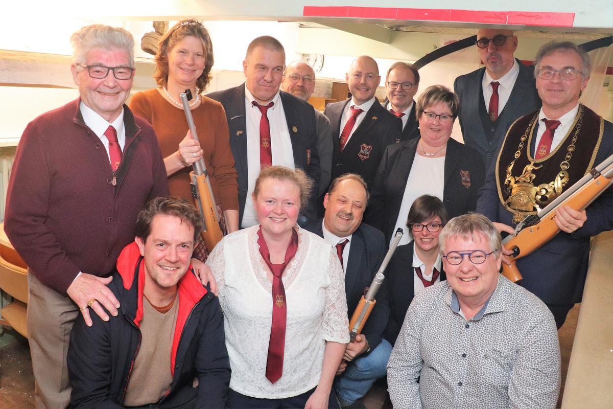 Kuurnse Schuttersgilde Egika viert koningsschieting in mineur