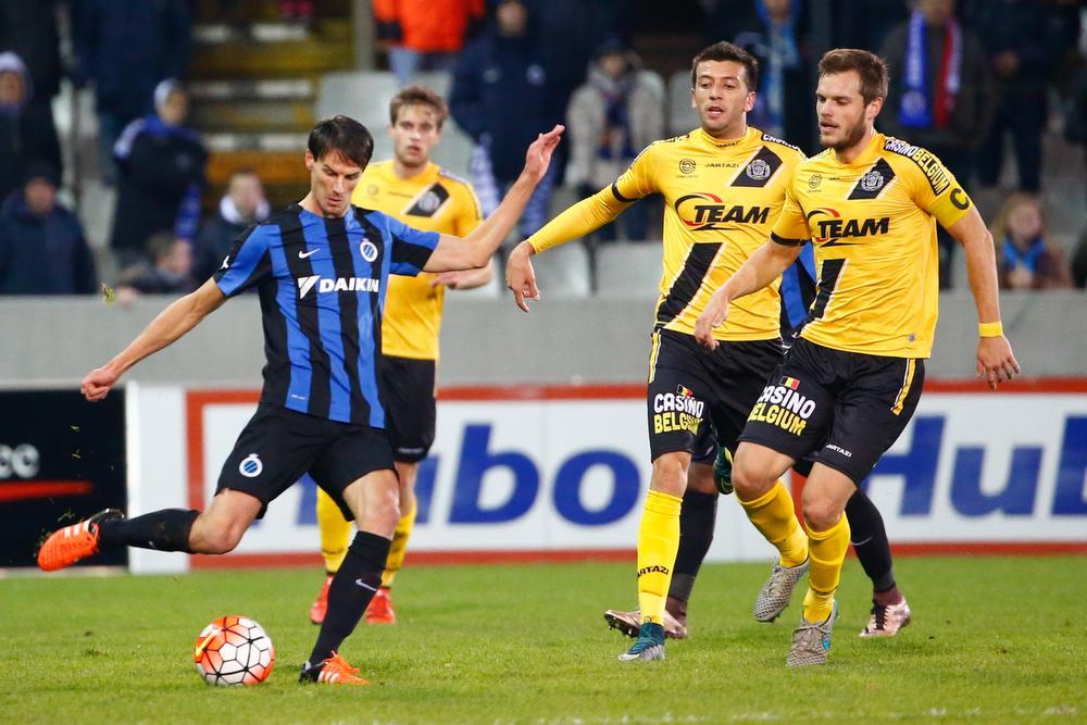 Stefano Denswil trapt Club Brugge in slotseconden naar de kwartfinale