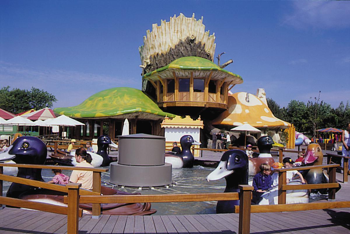 De eenden en het hamburgerrestaurant - een van de oudste attracties.