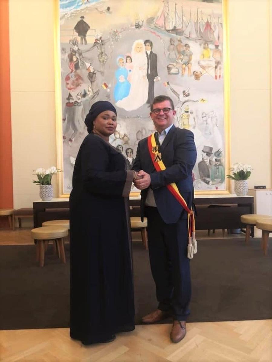 Burgemeester van banjul Rohey Malick Lowe was in oktober 2019 nog op bezoek in Oostende.