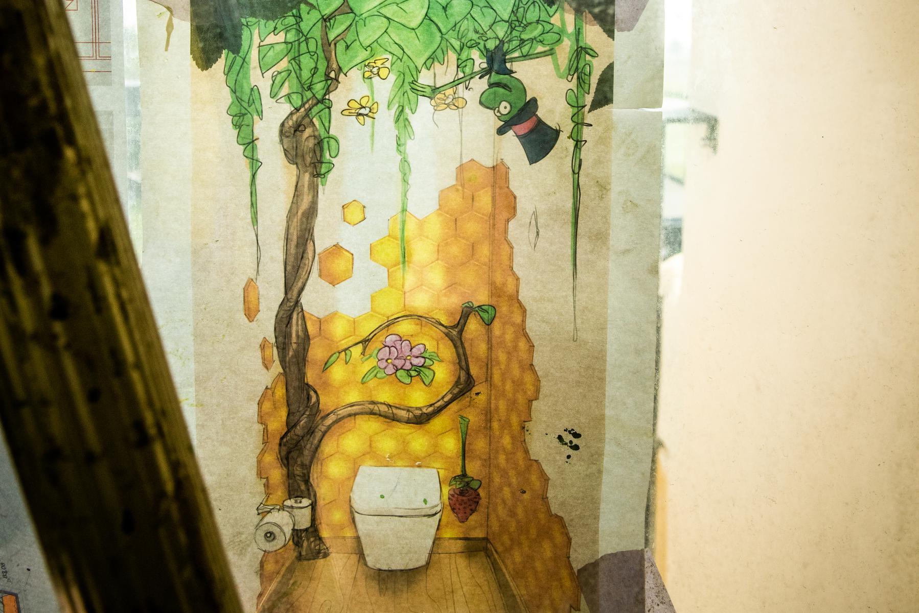 In de Maya-suite is zelfs een toilet met honingraten voorzien.