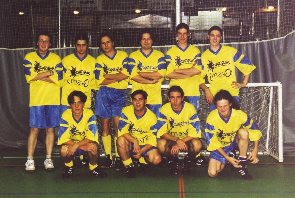 De ploeg van 't Molentje in 1997.