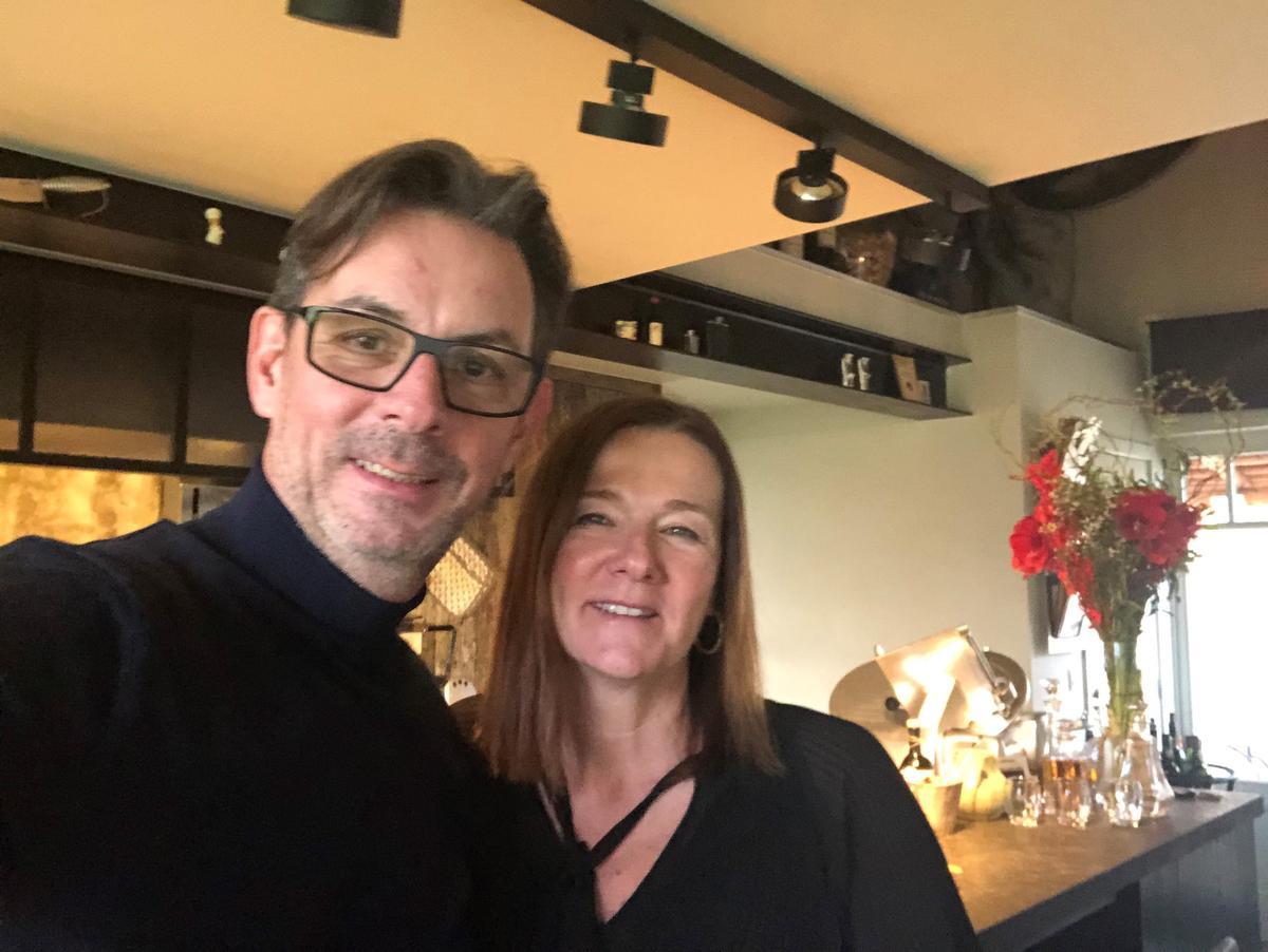 Jürgen en Veronique in hun Gastropub Gaspard in Barvaux. (gf)