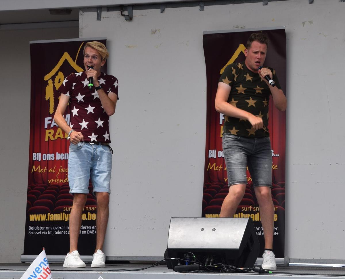 Pieterjan (links) en Jens van BlitZ zijn terug in topvorm en brachten de song 'Samen tegen corona' uit.