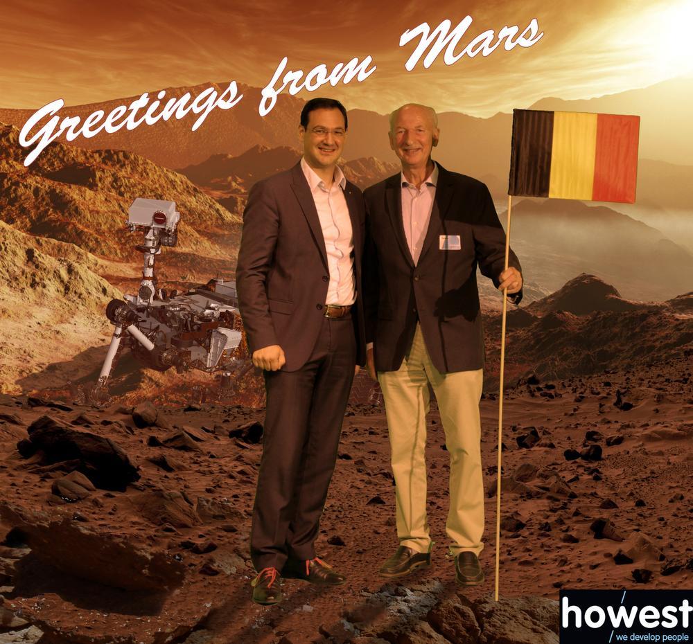 Dirk Frimout plant Belgische vlag op Mars