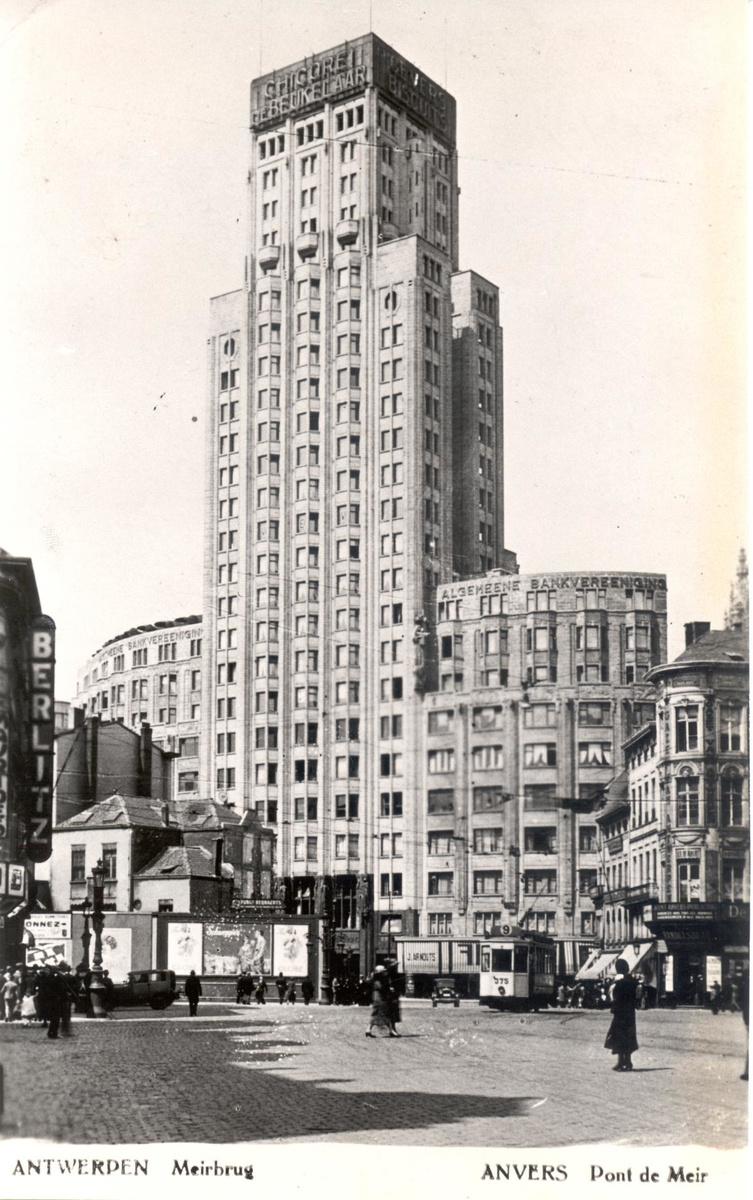 De Boekentoren was bij de opening in 1931 het hoogste torengebouw van Europa. (GF)