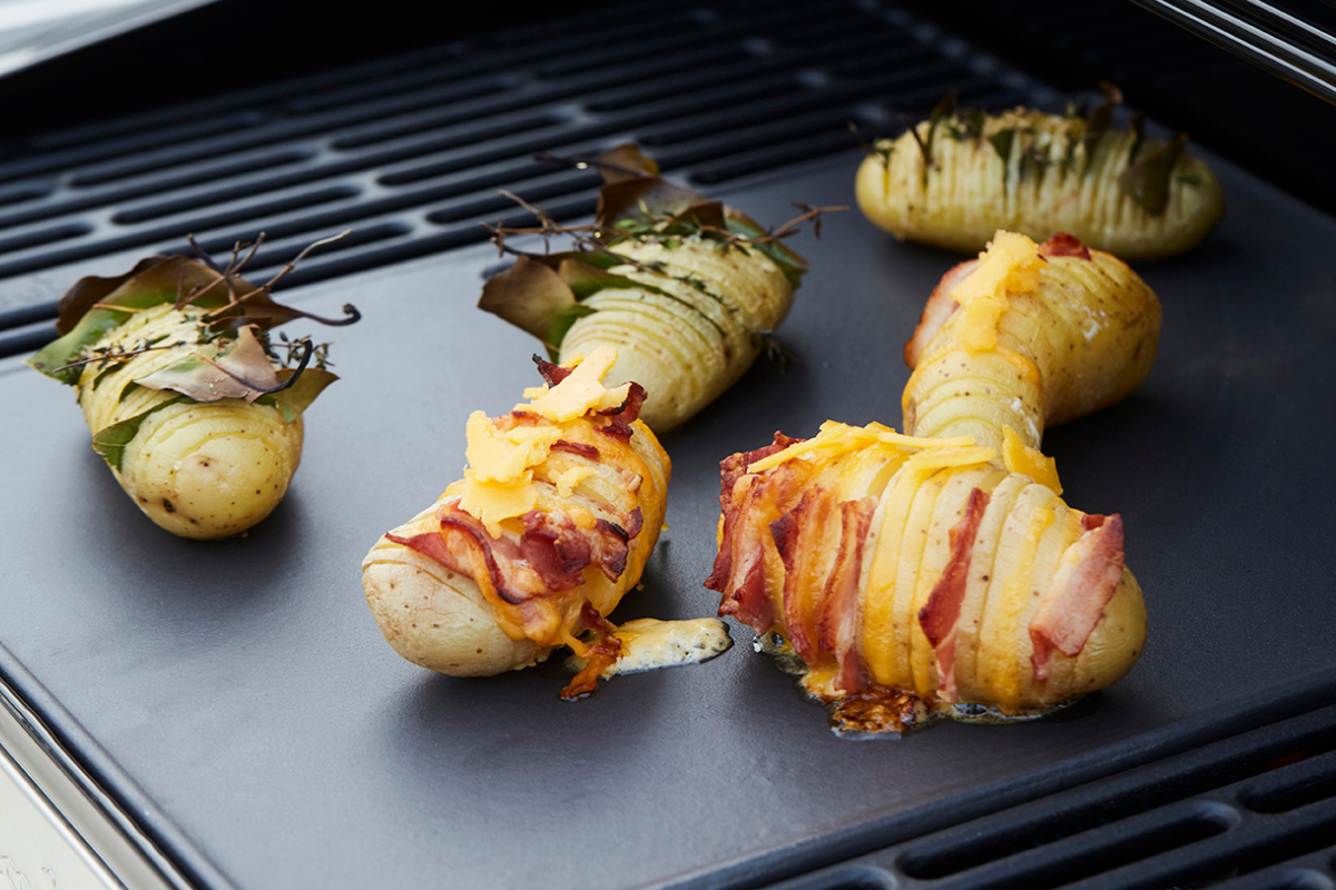 RECETTE: les pommes de terre Hasselback pour pimper son barbecue