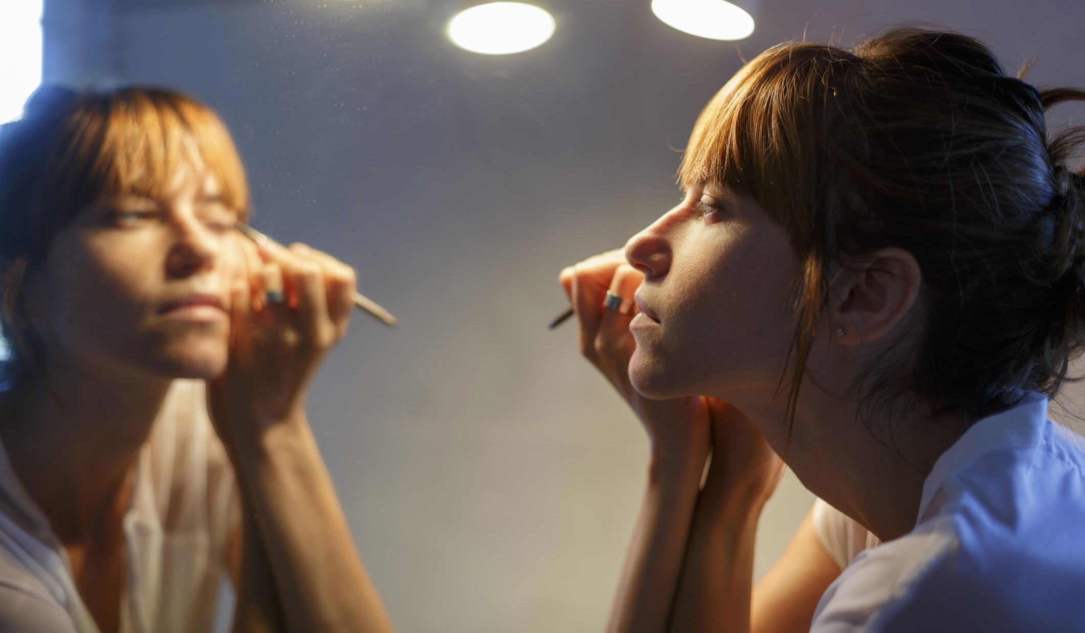 Comment adopter le kitten eyeliner, la tendance beauté de la rentrée? - Vimarsana News