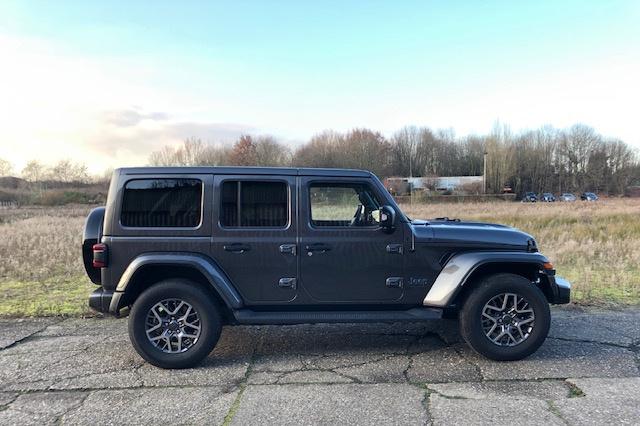 De Wrangler 4XE beschikt over echte terreincapaciteiten.