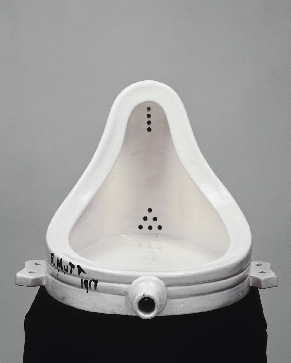Le célèbre urinoir de Marcel Duchamp marque une rupture au sein de l'art moderne. Pour Nicolas Liucci-Goutnikov, 