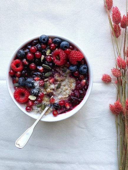 Les multiples bienfaits du porridge au petit-déjeuner (+ 3 recettes)