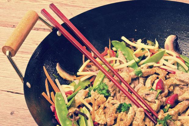 Ce qu'il faut savoir pour réussir la cuisine au wok, simple, rapide et savoureuse