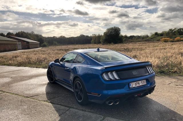 De iconische coupé verzekert nog altijd veel rijplezier.