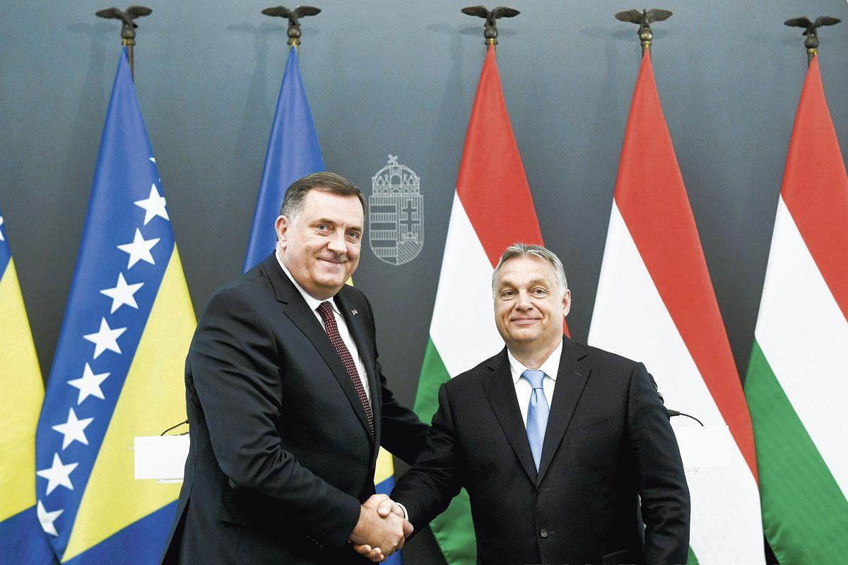 DODIK EN VIKTOR ORBAN (R.) De Hongaarse premier beloofde 100 miljoen euro aan steunfondsen.