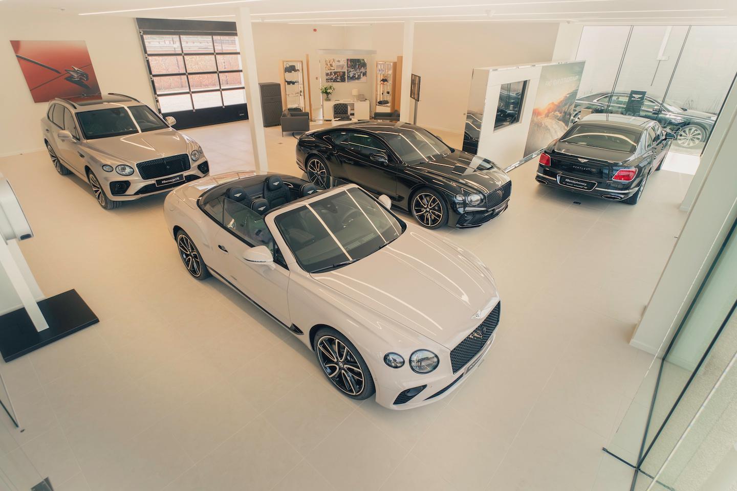 Een blik in de gerenoveerde showroom.