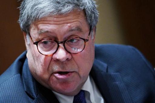Trumps minister van Justitie Bill Barr distantieert zich van de 'bullshit' van zijn vroegere baas