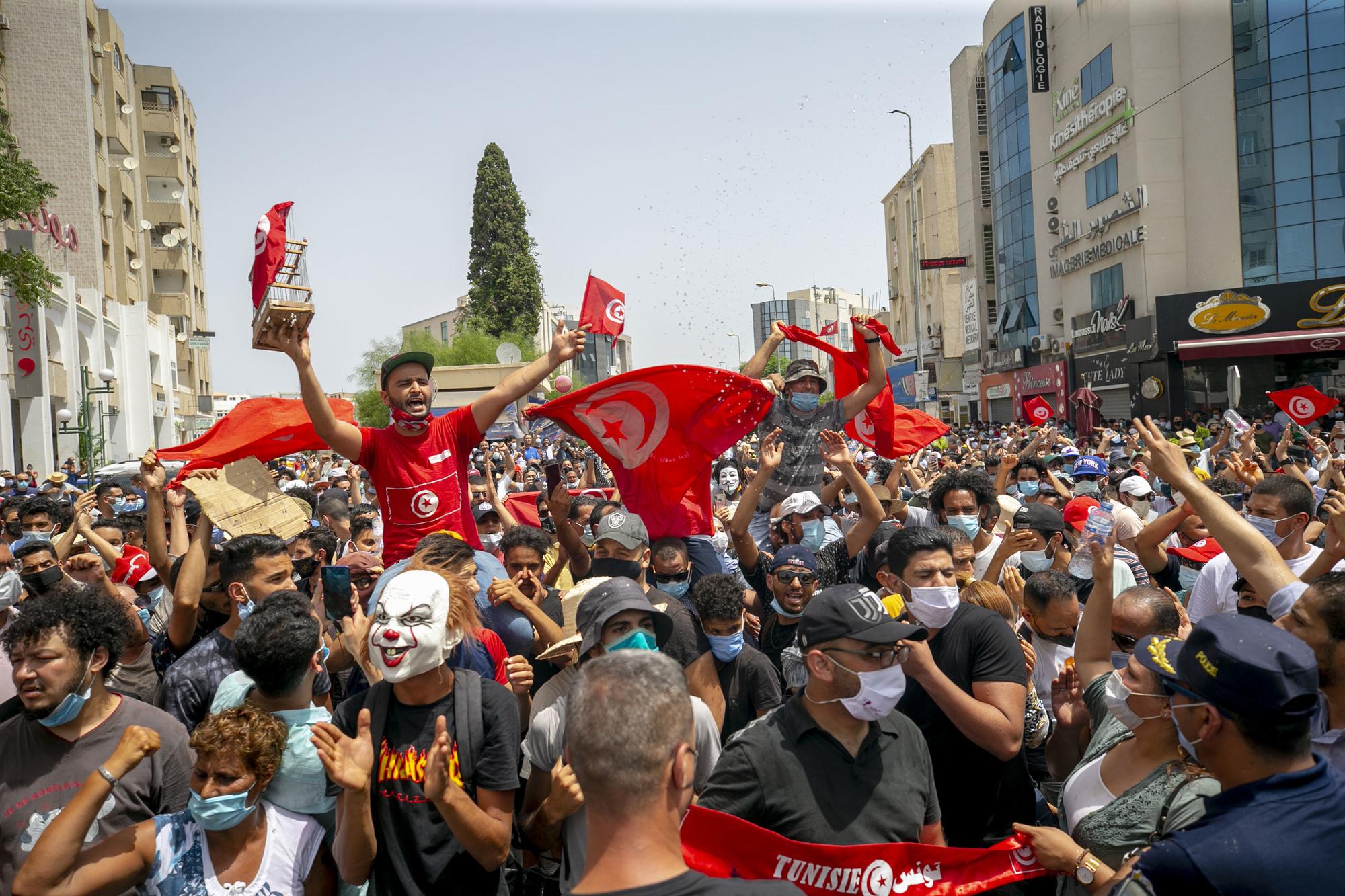 Protesten in Tunis op 25 juli 2021