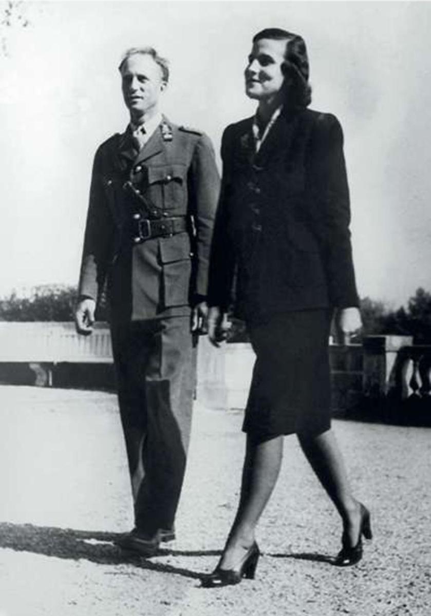 Leopold III en Liliane Baels in zijn villa in Zwitserland tijdens zijn ballingschap in 1945.