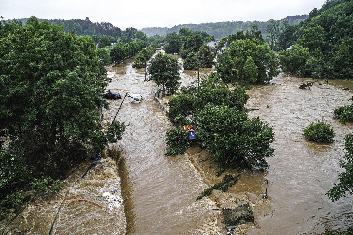 Overstroming in Rochefort Waterproblemen kostten Europa in 50 jaar zo'n 320 miljard euro aan economische schade.
