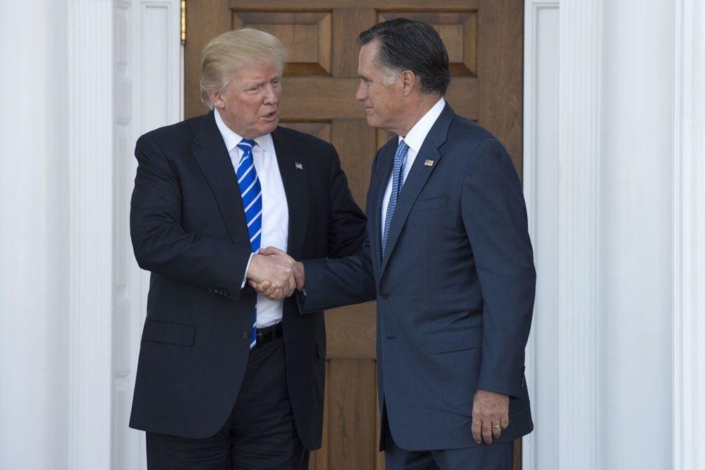Romney, toen hij in de running was om Trumps minister te worden