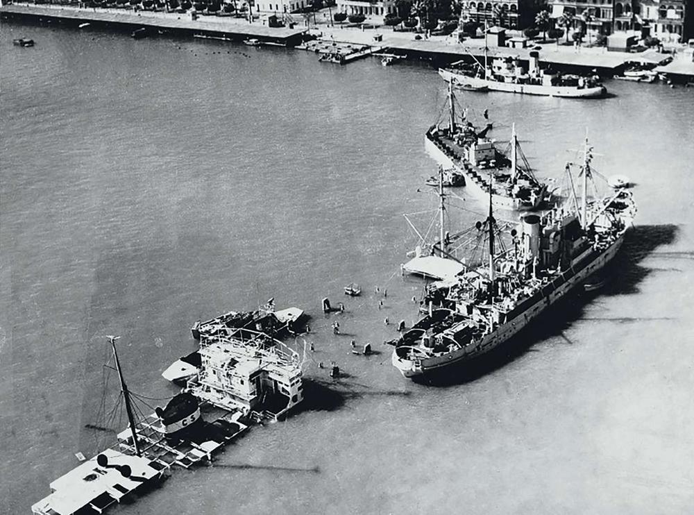 Na de aanval liet Nasser schepen zinken in Port Saïd om het kanaal te blokkeren. (Keystone Pictures)