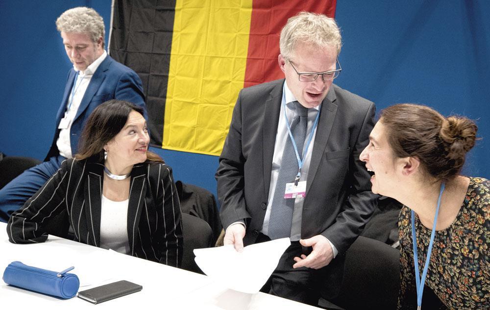 De vier Belgische klimaatministers zitten voor het eerst samen. 'Dat ze met elkaar praten, is blijkbaar al een succes.'