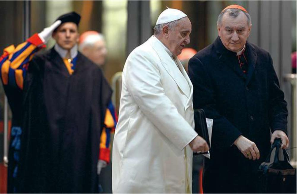 Paus Franciscus en kardinaal Pietro Parolin, die hij op 15 oktober 2013 tot staatssecretaris benoemde.