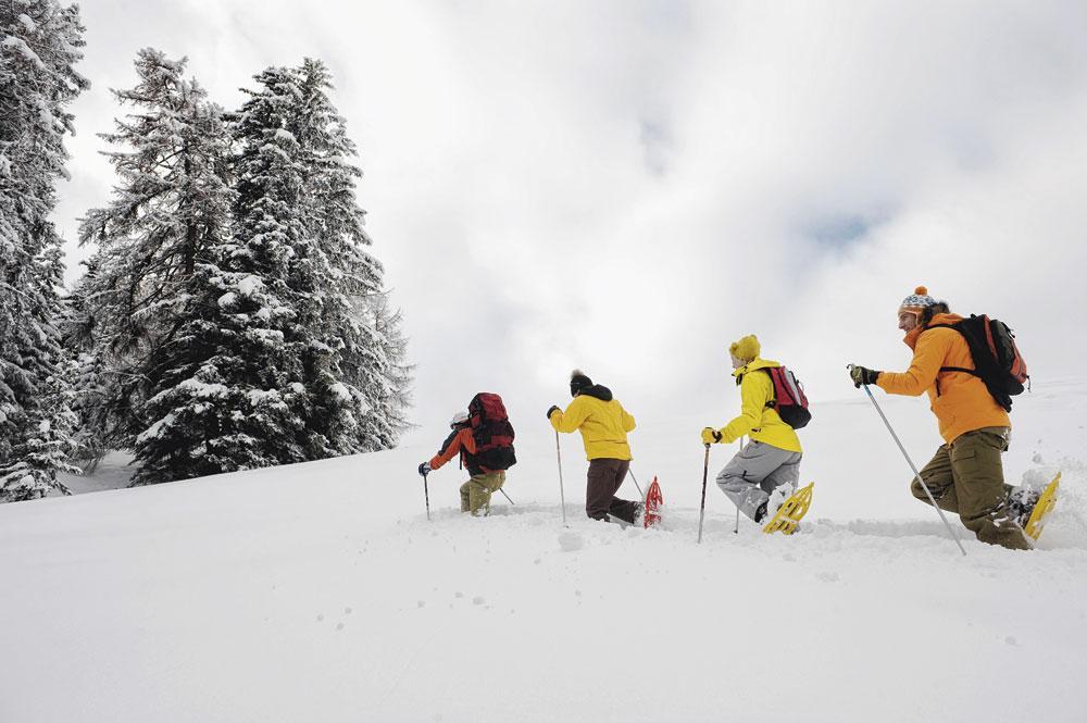 Wintersport zonder latten: 8 alternatieve sporten voor niet-skiërs