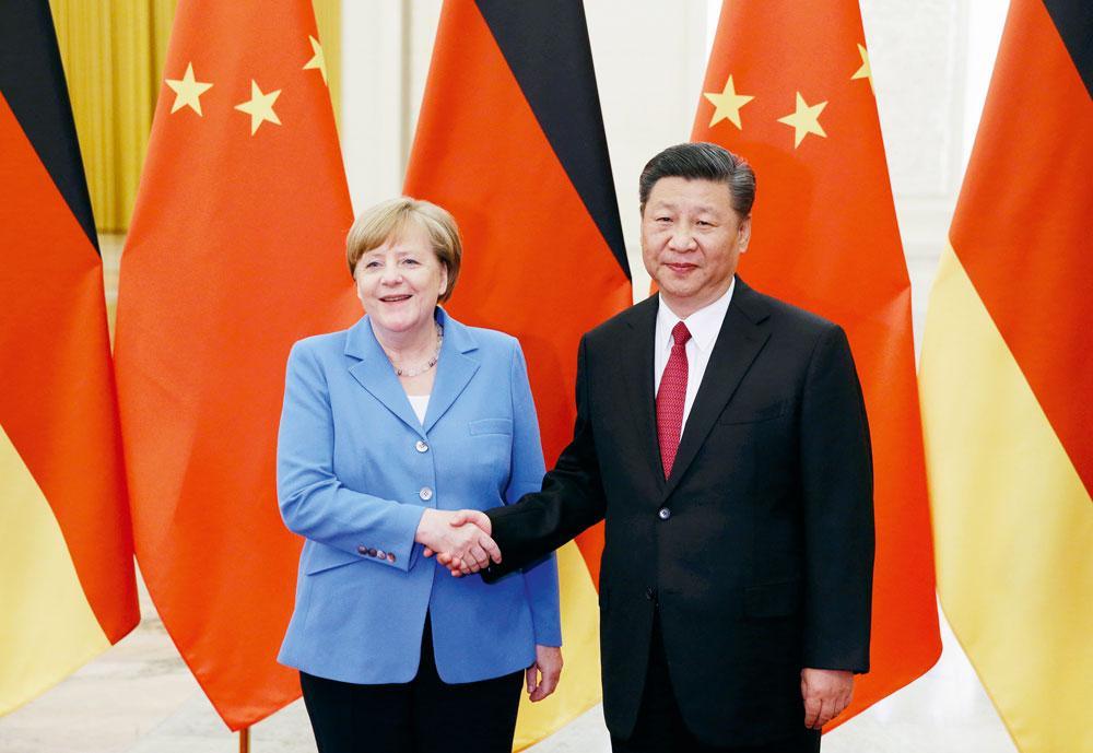 Met Angela Merkel. 'Europa heeft geen Chinastrategie.'