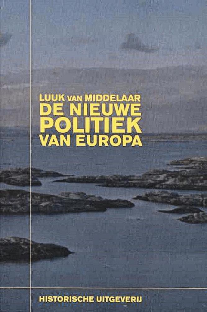 Strandlectuur voor gevorderden: 30 x 3 politieke boeken om de zomer mee door te komen