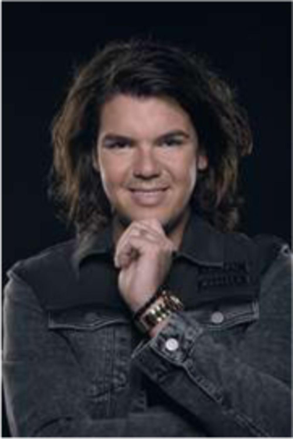 Roy Donders (1991) is een van de bewoners van de Vogeltjes- en Visserijbuurt met landelijke bekendheid. Deze kapper en stylist maakte in een reality-tv-programma furore met zijn eigen kledinglijn: de huispakken.