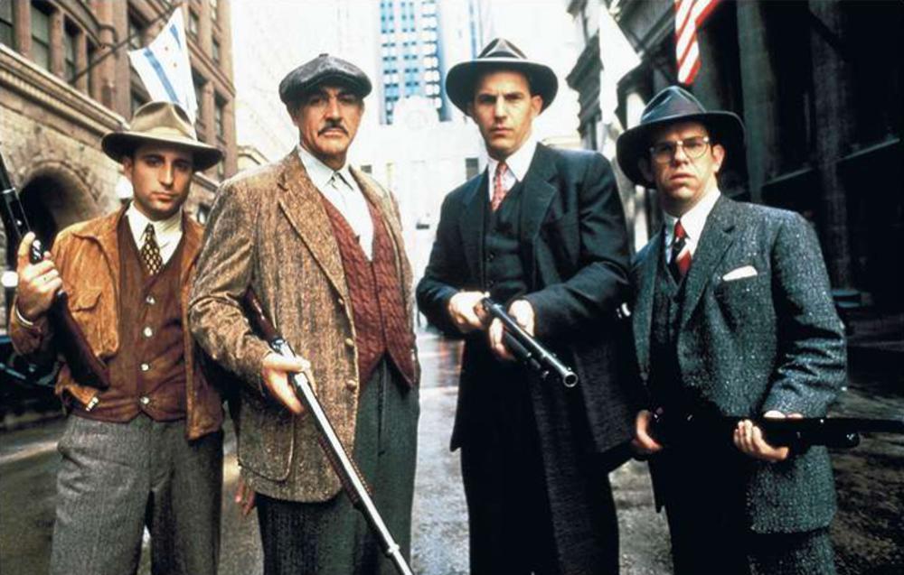 Kern van waarheid: Eliot Ness (Kevin Costner, tweede v. r.) en zijn team (Andy Garcia, Sean Connery, Charles Martin Smith) als The Untouchables (1987).