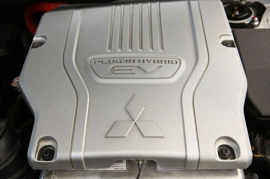 Waarom is de Mitsubishi Outlander PHEV de best verkochte plug-in hybride SUV?