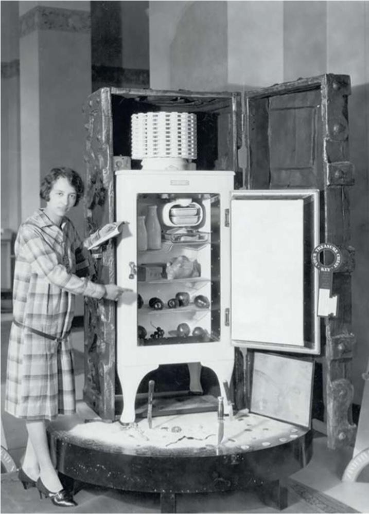 De Beehive (Bijenkorf), een koelkast van het Britse BTH, 1936.