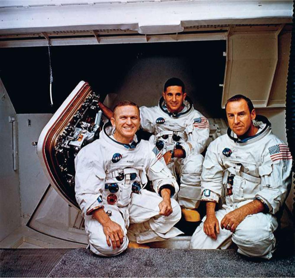 De bemanning van de Apollo 8: Frank Borman, Bill Anders en Jim Lovell.