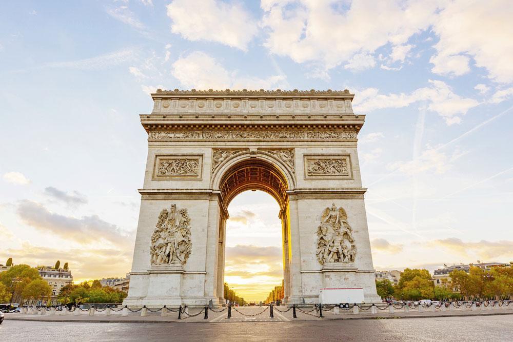 26 februari 1806: aanvang oprichting Arc de Triomphe.