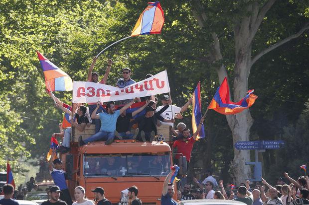 De Armeense revolutie: Hoe in de achtertuin van Europa stilletjes een nieuwe democratie ontstond