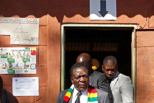 De Zimbabwaanse president Emmerson Mnangagwa gaat stemmen.