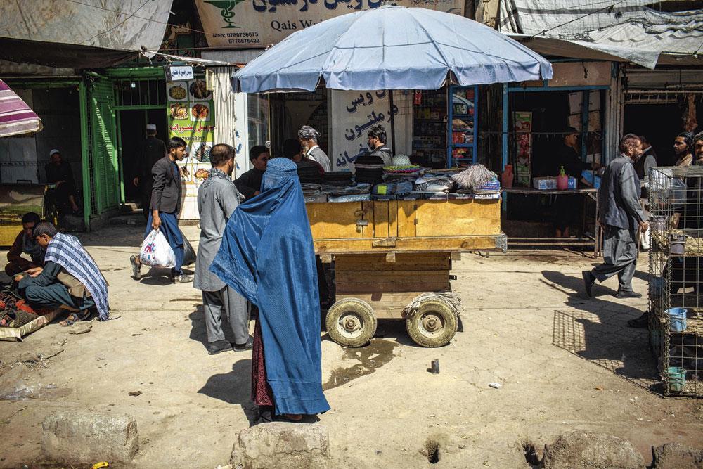 Marktplein in Kaboel. 'We zijn de gruwel van het talibanregime niet vergeten.'